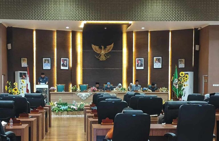 Evaluasi anggaran dan regulasi baru menjadi fokus rapat paripurna DPRD Barito Kuala
