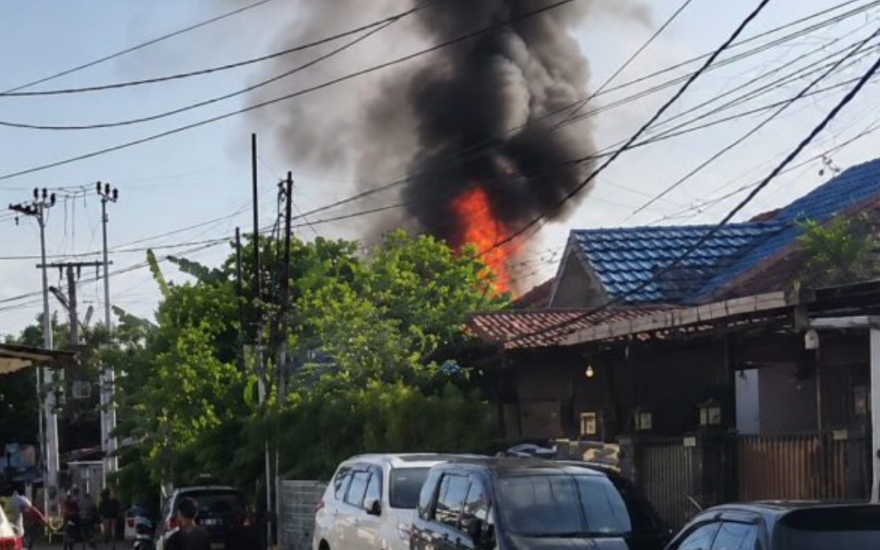 Kebakaran  melanda pemukiman padat di Banjarmasin Utara
